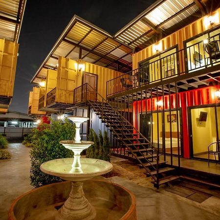 Tuscany Land Resort Donmuang Бангкок Екстер'єр фото